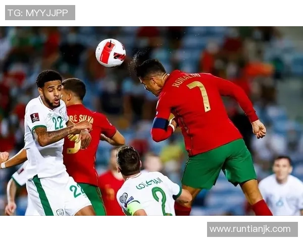 女星热议足球明星精彩瞬间背后的故事与情感交流