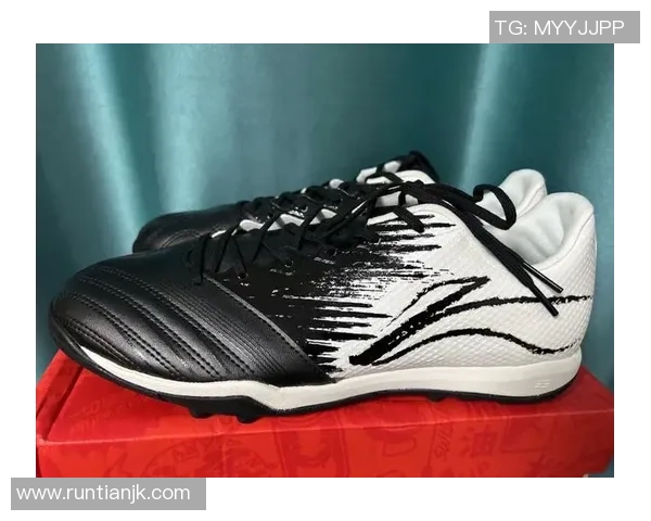 高中生必备足球鞋推荐助力你在绿茵场上展现风采与实力